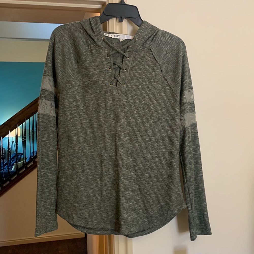 Jolt - M Juniors army green heather long sleeve top